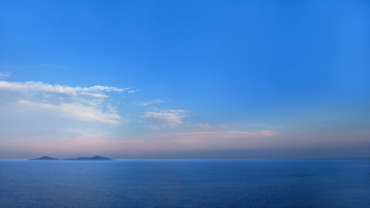 blue-ocean